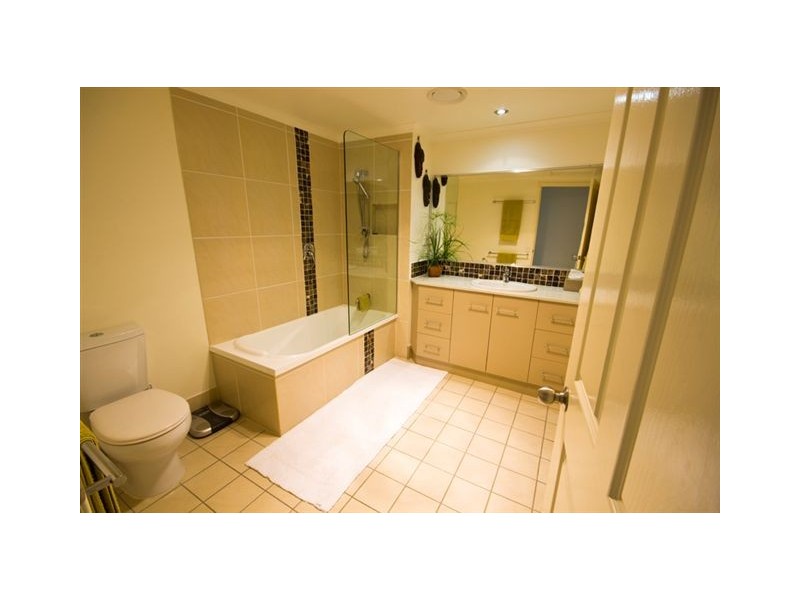 304/6 Victoria Parade, Rockhampton QLD 4700