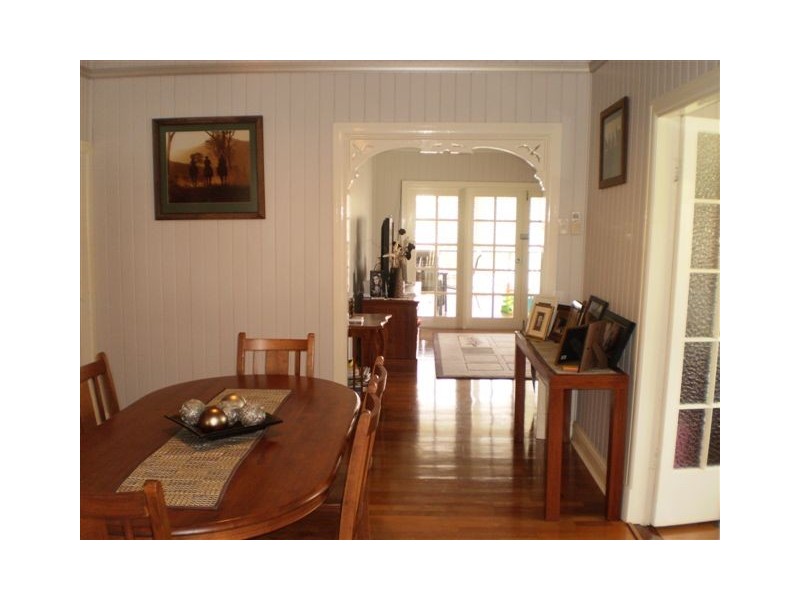 14 Queen Street, The Range QLD 4700