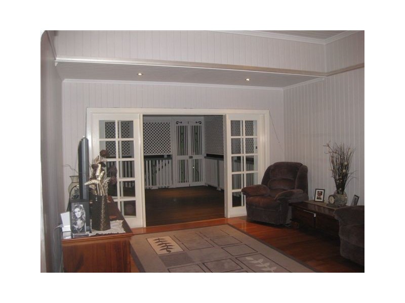 14 Queen Street, The Range QLD 4700