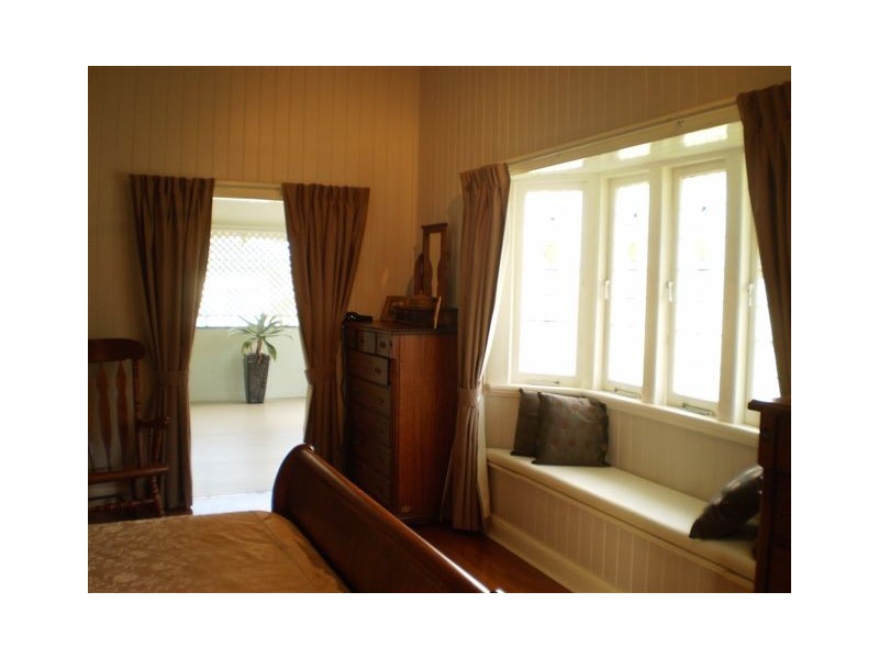 14 Queen Street, The Range QLD 4700