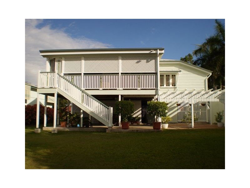 14 Queen Street, The Range QLD 4700