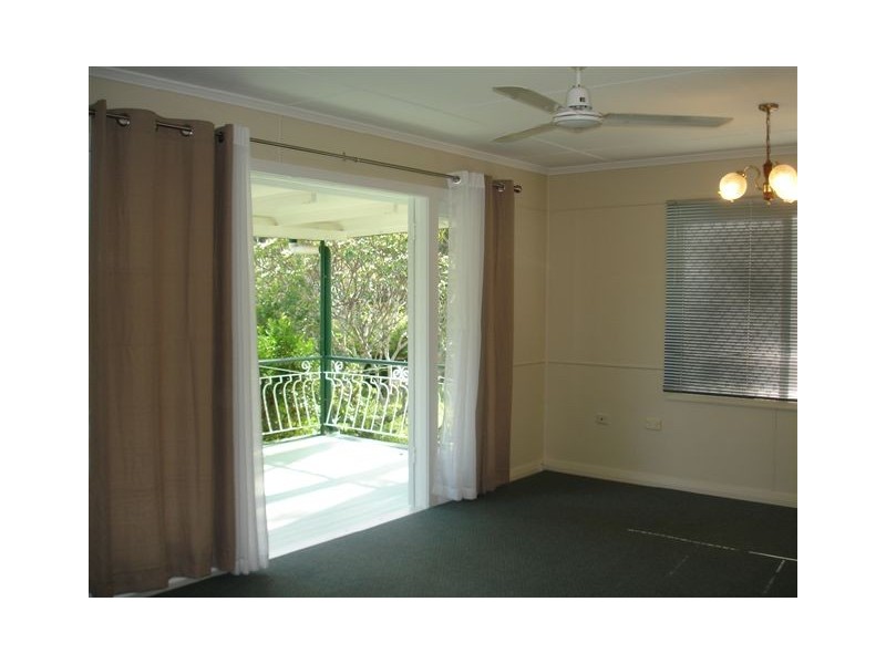 208 Earl Street, Berserker QLD 4701