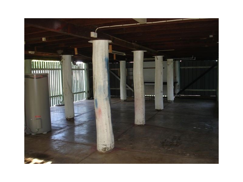 208 Earl Street, Berserker QLD 4701