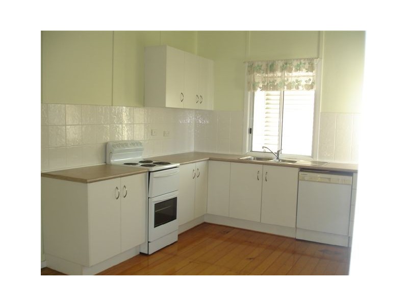 103 Sharples Street, Berserker QLD 4701