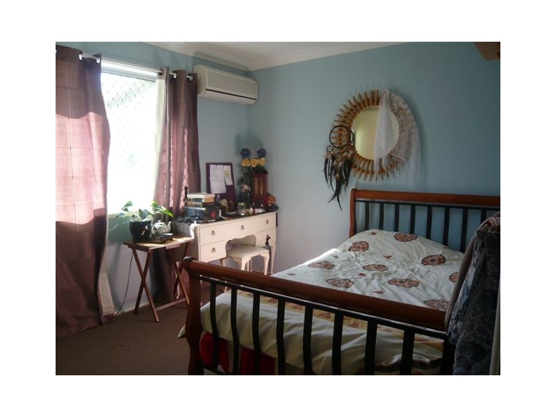 8 Walker Street, Kawana QLD 4701