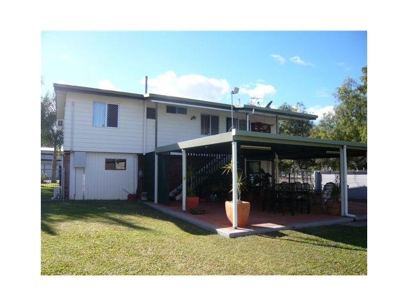 8 Walker Street, Kawana QLD 4701