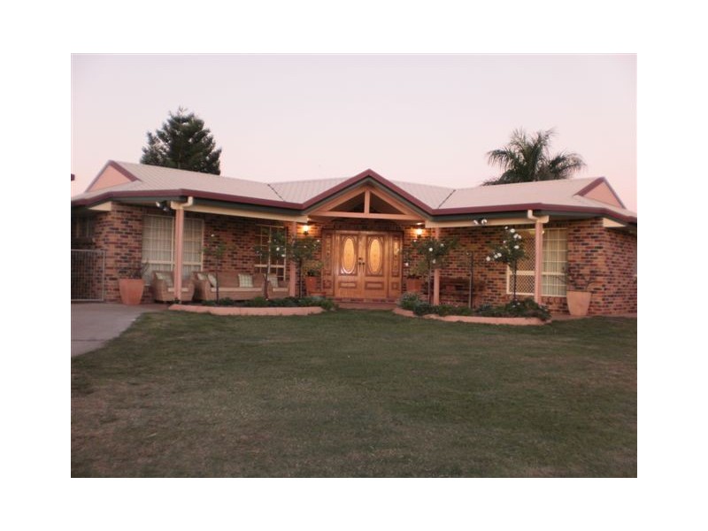 96 Constance Avenue, Rockyview QLD 4701