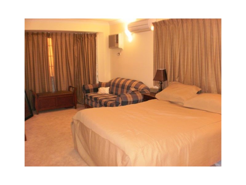 96 Constance Avenue, Rockyview QLD 4701