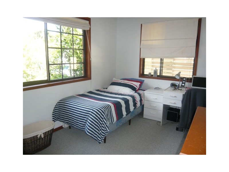 8 Boonah Street, Wandal QLD 4700