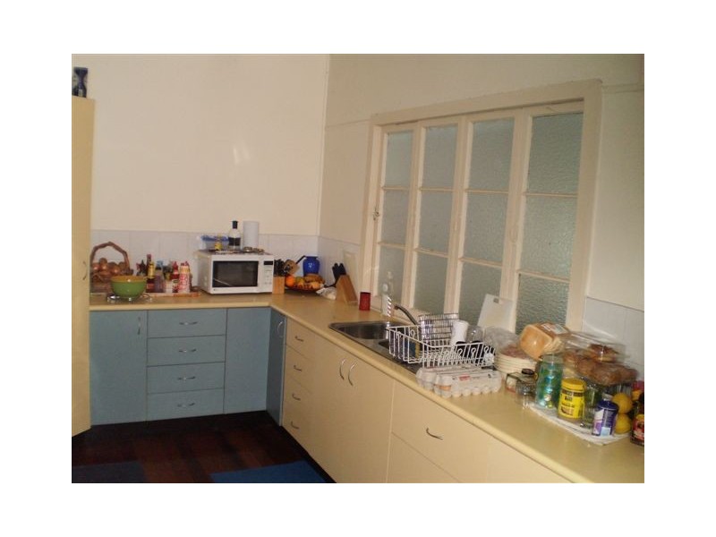 155 Edington St, Berserker QLD 4701