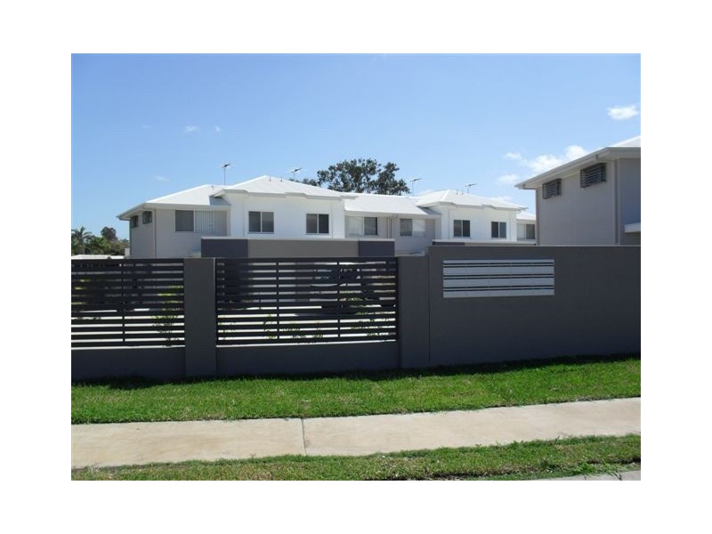 L 1-14 Corner Chatterton Boulevard & Lilly Pilly Avenue, Gracemere QLD 4702
