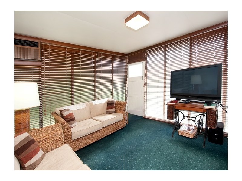 10 Craigilee Street, The Range QLD 4700