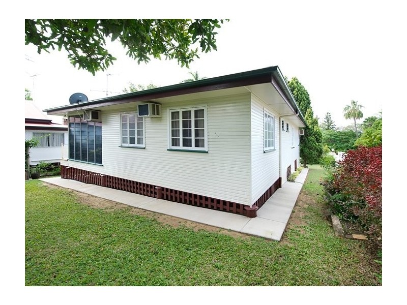 10 Craigilee Street, The Range QLD 4700