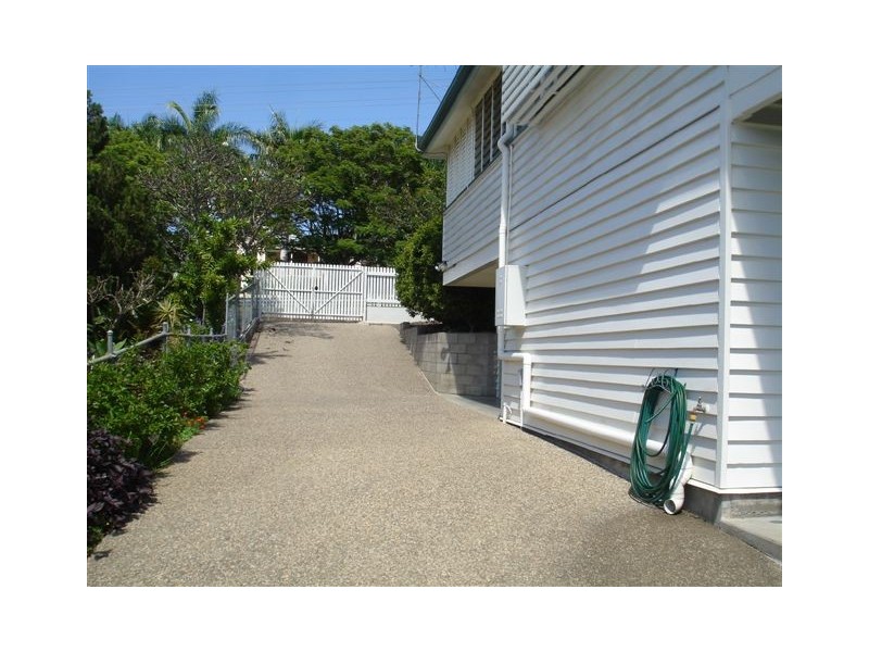 25 Lennox Street, The Range QLD 4700