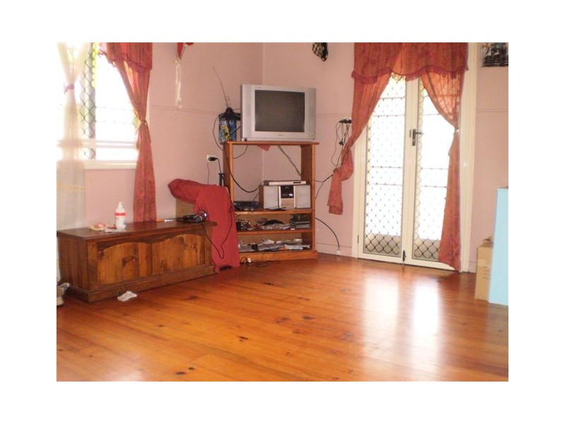 34 Gillespie Street, Wandal QLD 4700