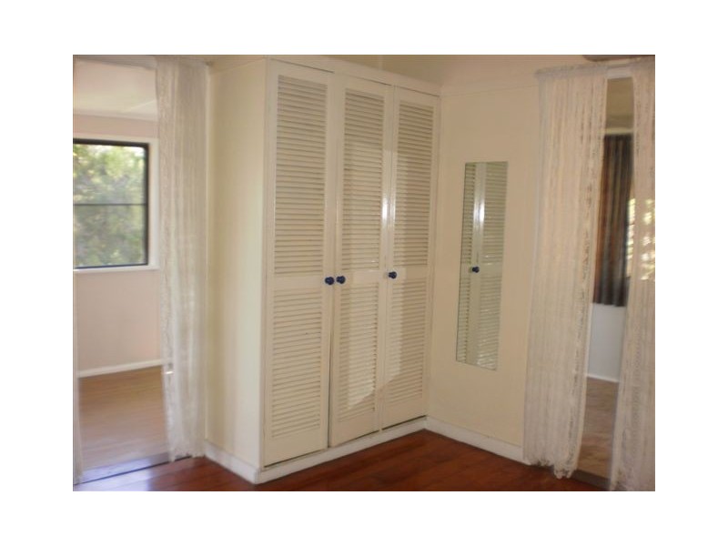 1 Woodville Street, Wandal QLD 4700