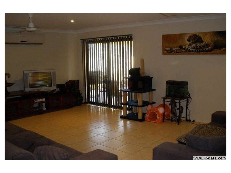17 Mark Acton Close, Rockyview QLD 4701