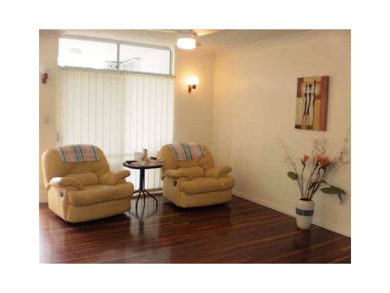 2/14 Victoria Parade, Rockhampton City QLD 4700