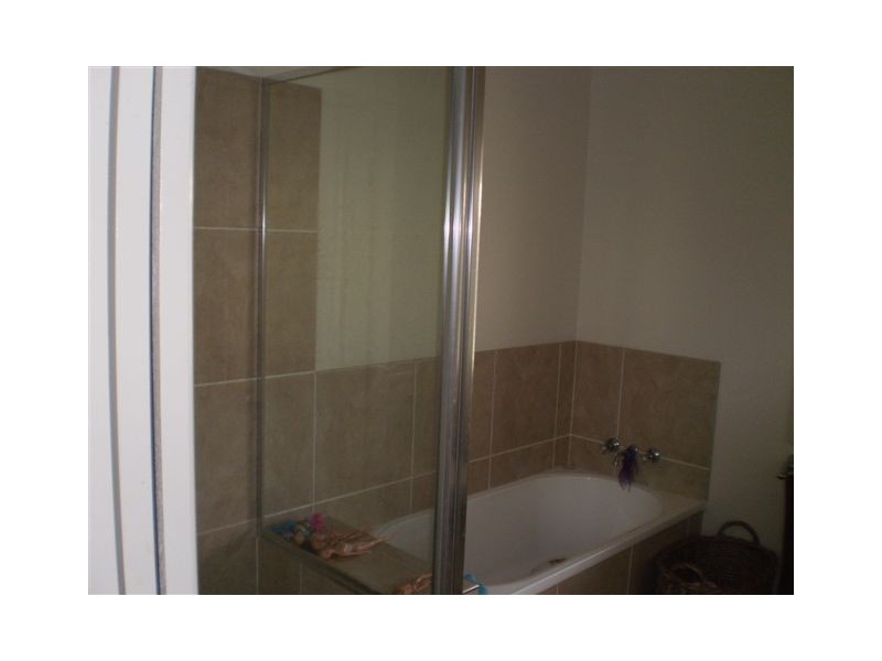 180 Pink Lily, Pink Lily QLD 4702