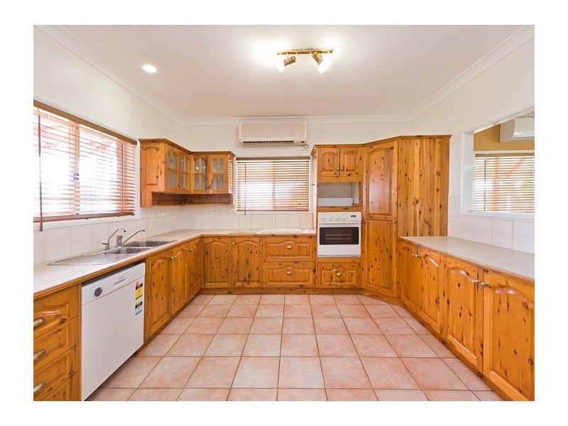 94 Fons Drive, Glendale QLD 4711