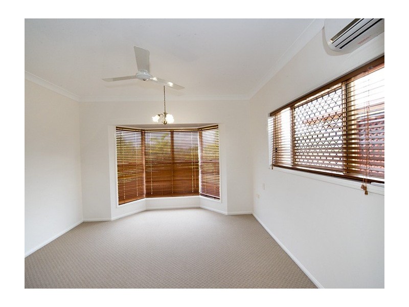 94 Fons Drive, Glendale QLD 4711