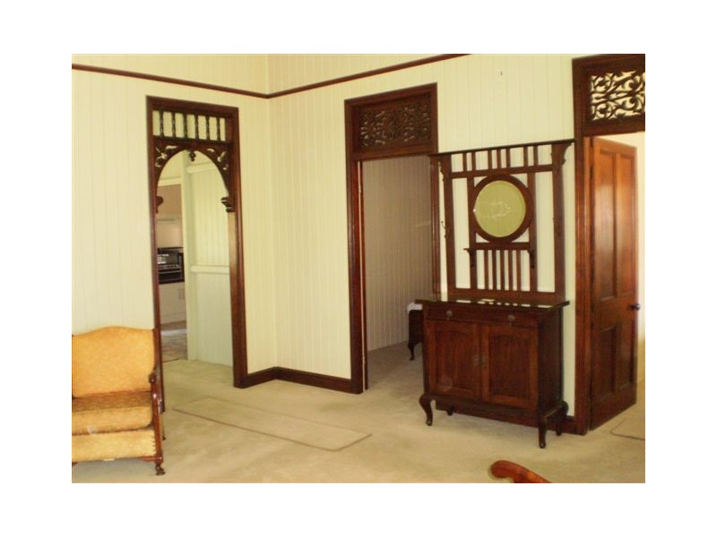 23 Brecknell Street, The Range QLD 4700