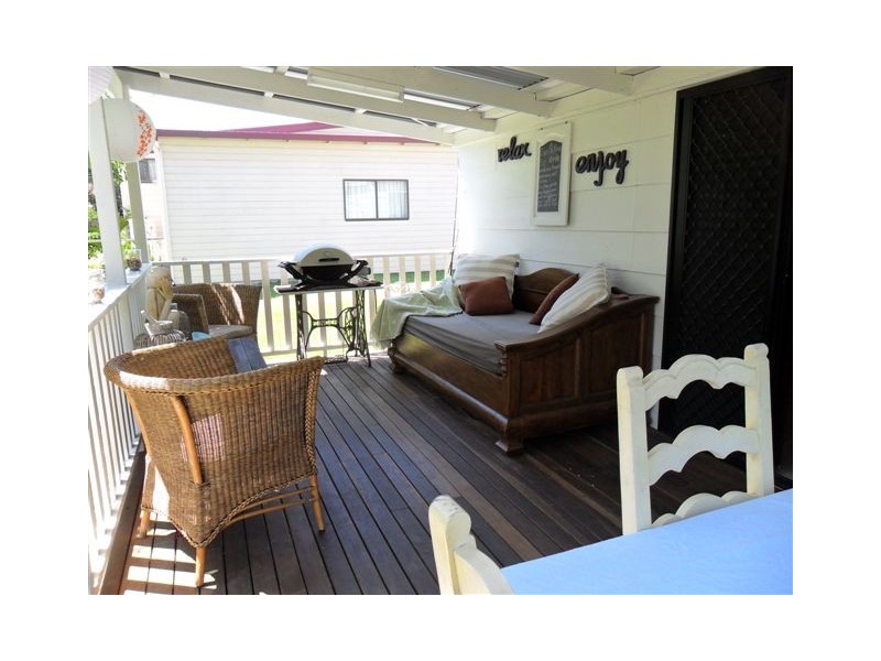 19 Roden Street, Keppel Sands QLD 4702