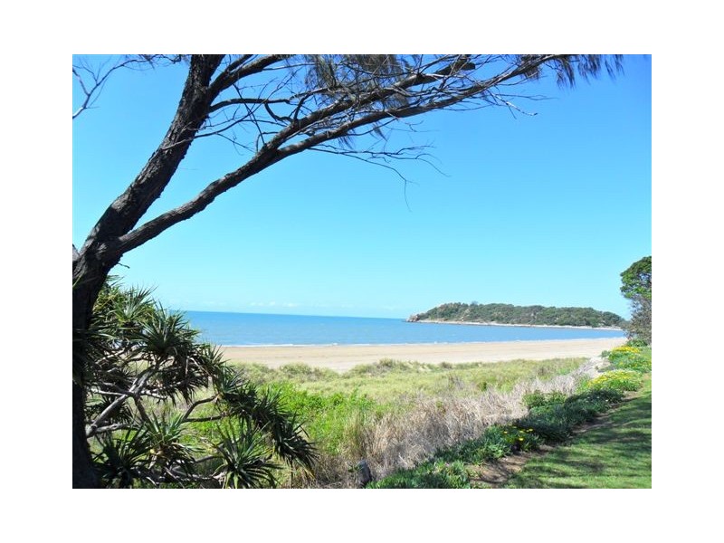 19 Roden Street, Keppel Sands QLD 4702