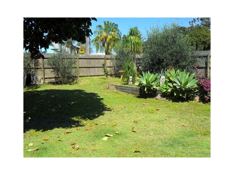 19 Roden Street, Keppel Sands QLD 4702