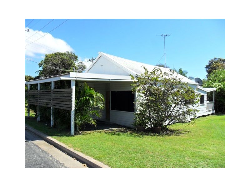 19 Roden Street, Keppel Sands QLD 4702