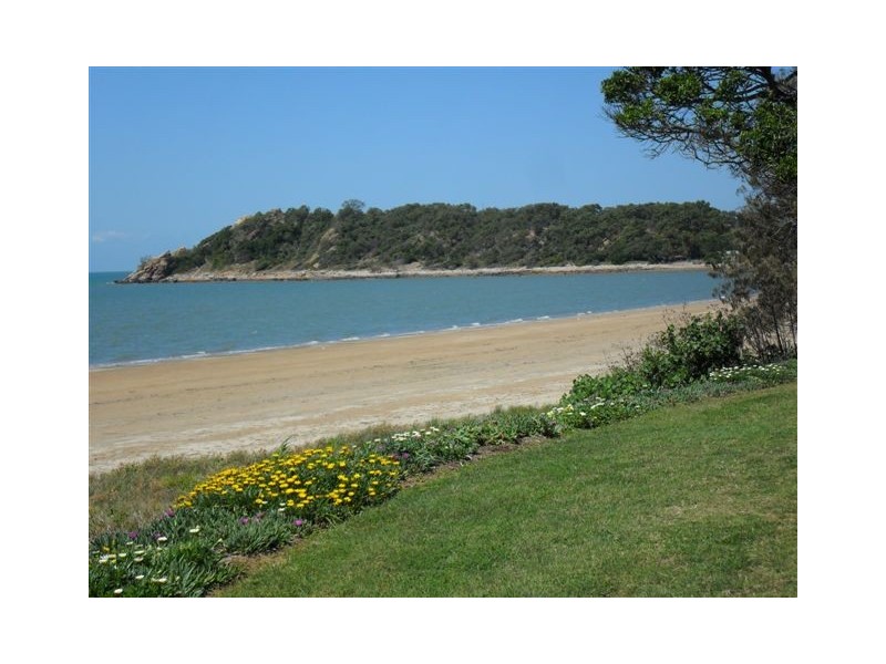 19 Roden Street, Keppel Sands QLD 4702