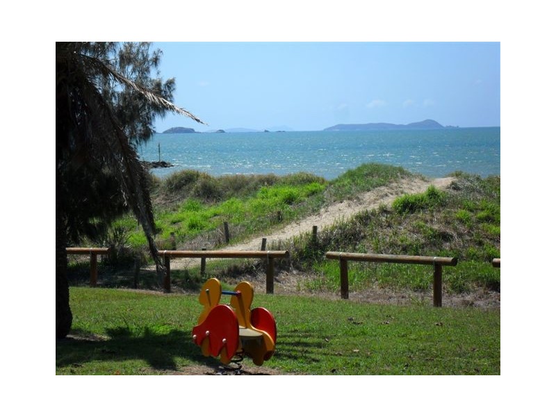 19 Roden Street, Keppel Sands QLD 4702