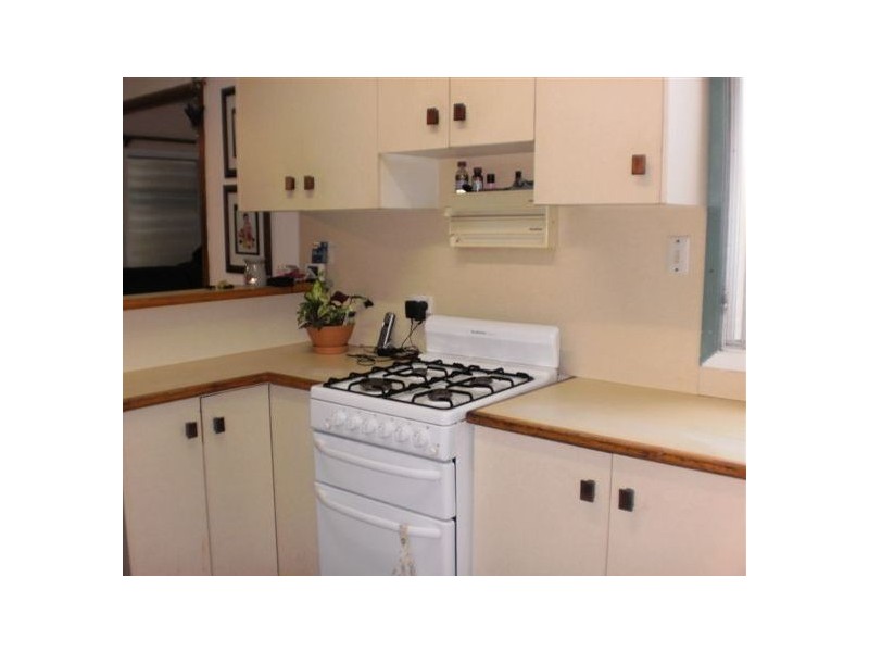 86 Simpson Street, Berserker QLD 4701