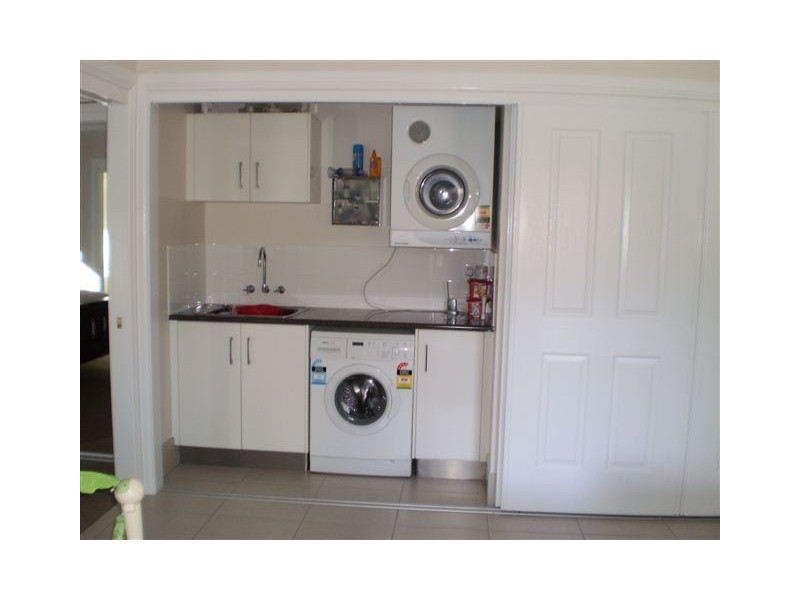 27 Glencoe Street, The Range QLD 4700