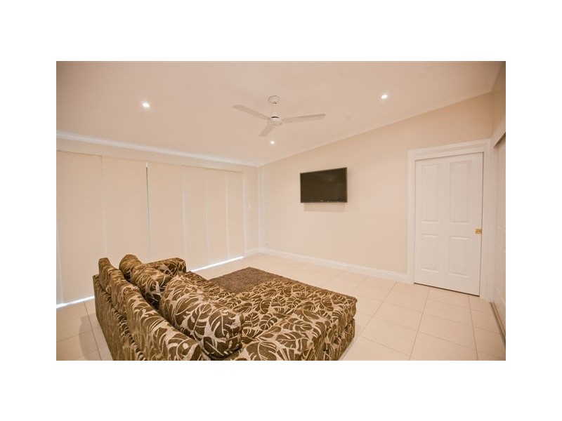 27 Glencoe Street, The Range QLD 4700