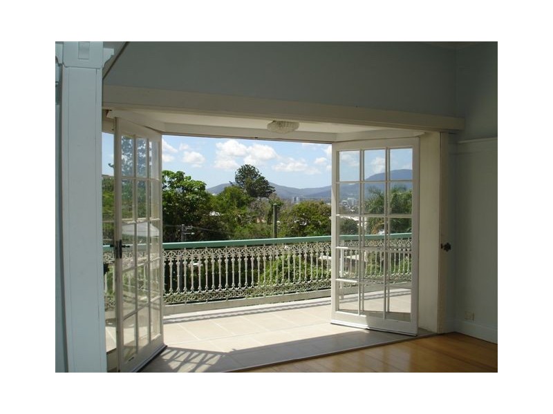 75 Glencoe Street, The Range QLD 4700