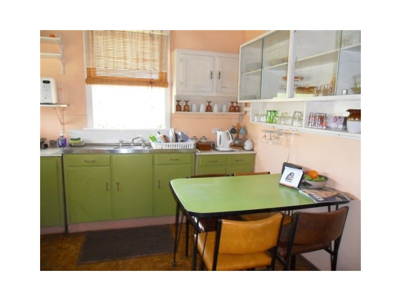 33  Church Street, Allenstown QLD 4700