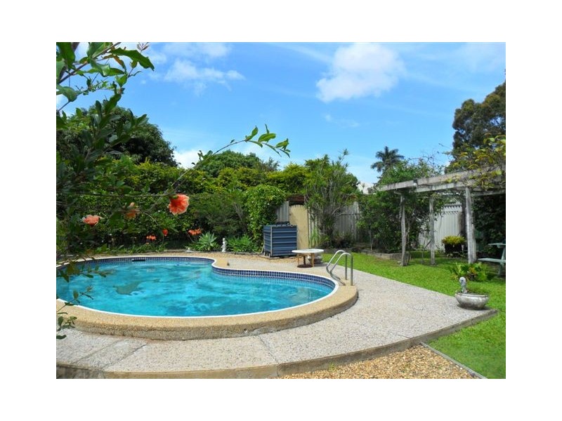 33  Church Street, Allenstown QLD 4700