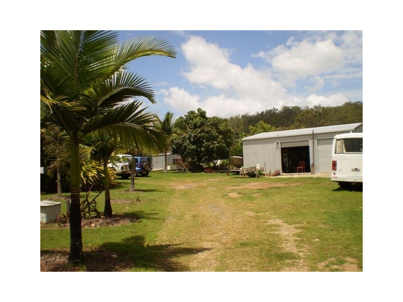 21  Langmorn Street, Raglan QLD 4697