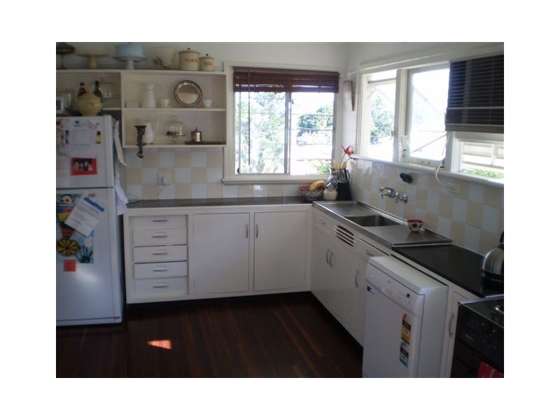 38 Cousins Street, The Range QLD 4700