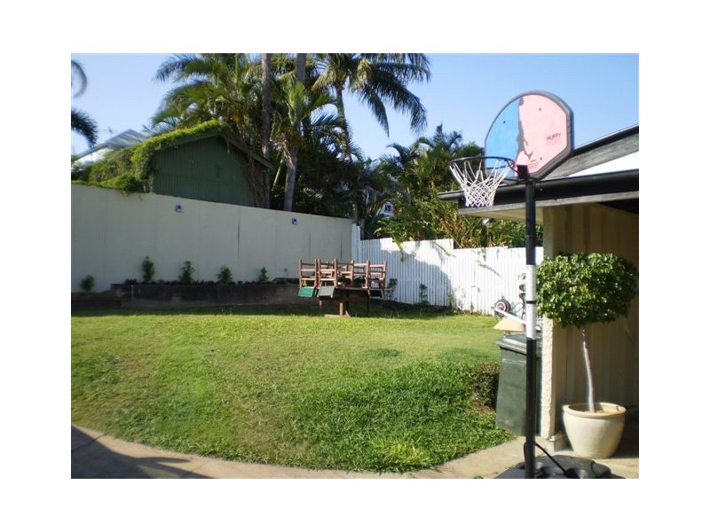 38 Cousins Street, The Range QLD 4700