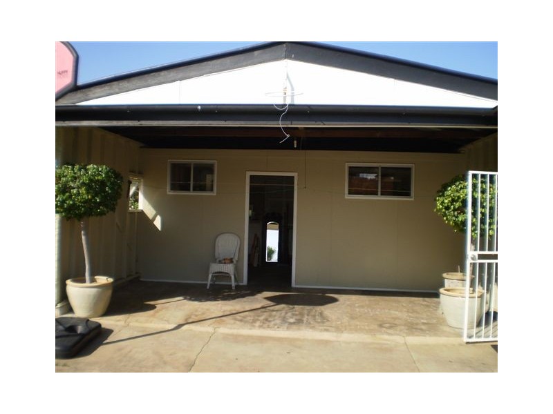 38 Cousins Street, The Range QLD 4700