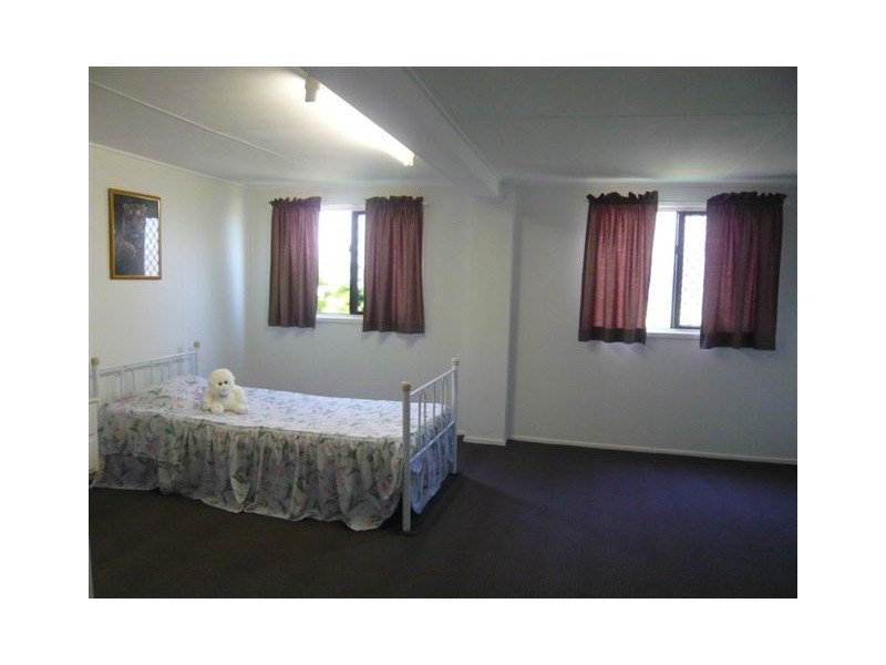 3 Barry Street, Wandal QLD 4700