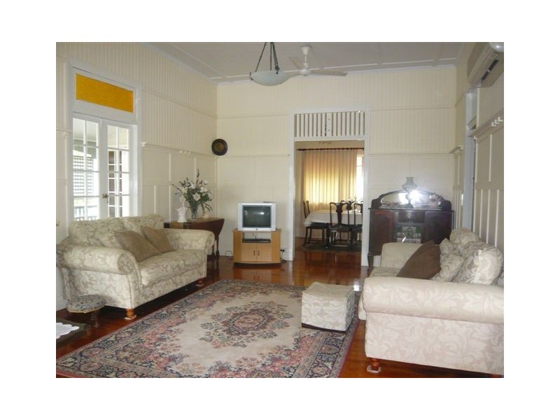 62 Cambridge Street, The Range QLD 4700
