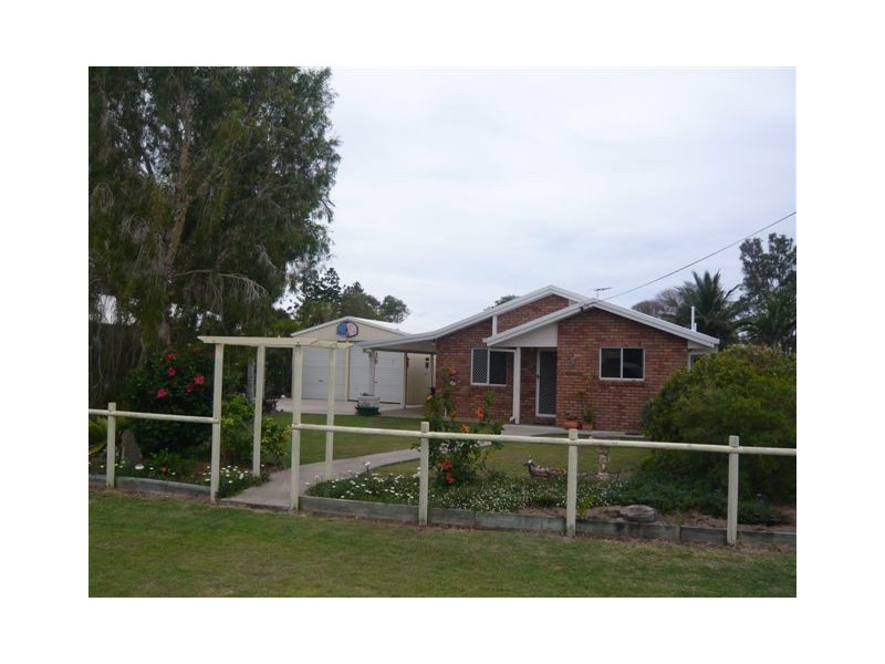 13 Horrie Twiner Street, Keppel Sands QLD 4702