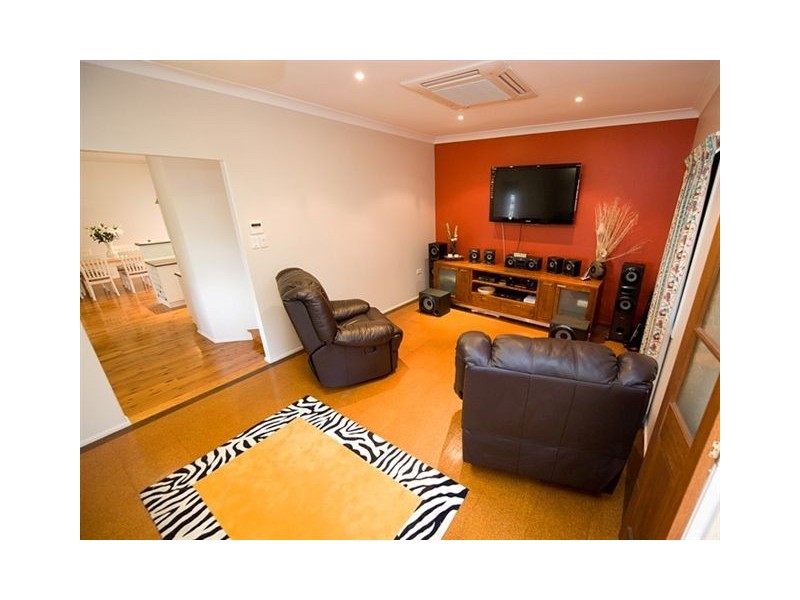 86 Little Glencoe Street, The Range QLD 4700