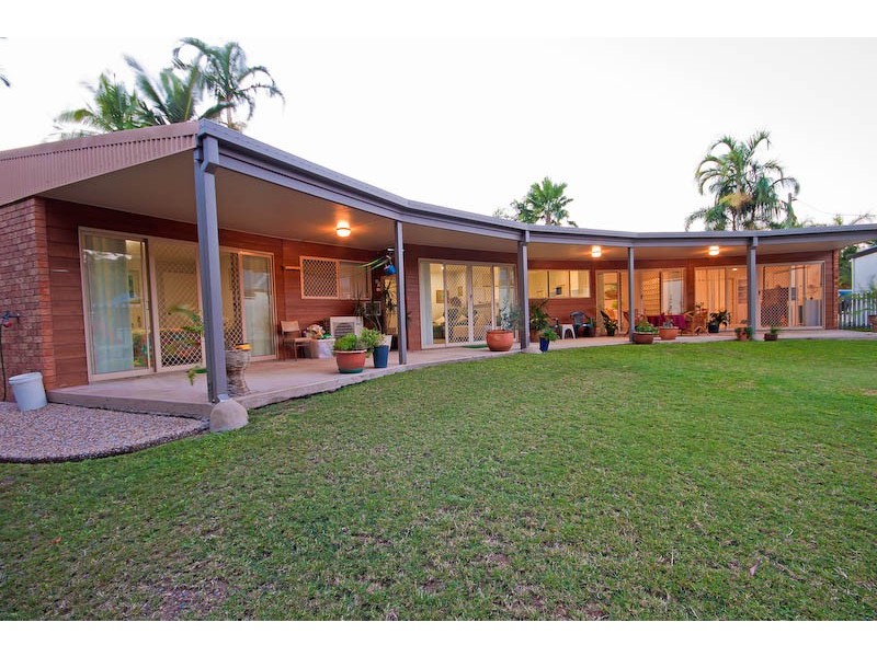 8 McRae Place, Frenchville QLD 4701