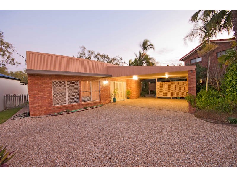 8 McRae Place, Frenchville QLD 4701