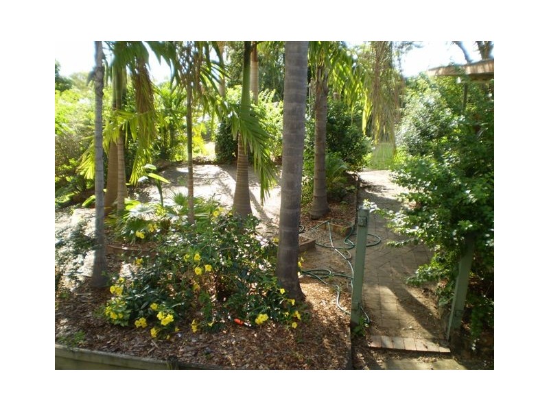 64 Jardine Street, West Rockhampton QLD 4700