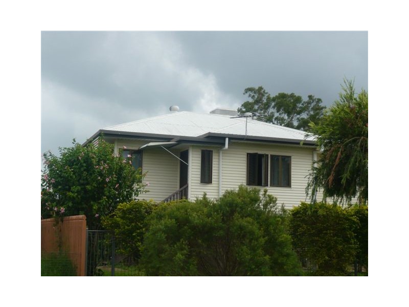 95 Livingstone Street, Berserker QLD 4701